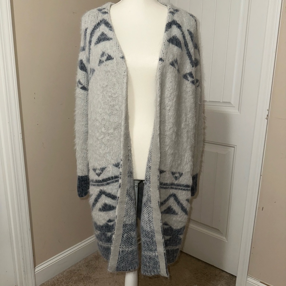 ANA a new approach Cozy Gray Patterned Women's cardigan Sweater